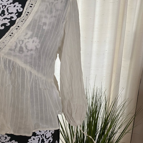 Urban Outfitters small bohemian top - Picture 2 of 6